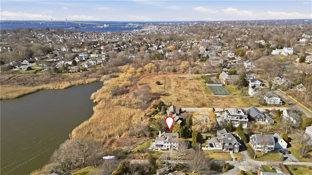 8 Key Court Newport RI 02840