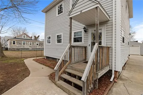 52 Blake Street Warwick RI 02889