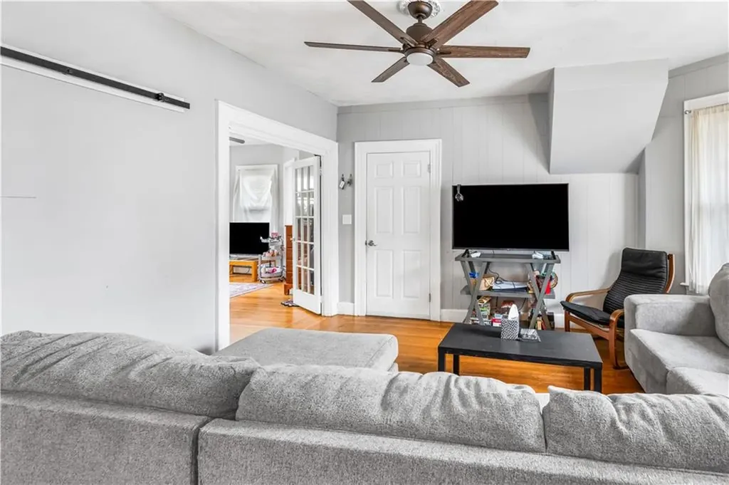 18 Berkley Street Providence RI 02908