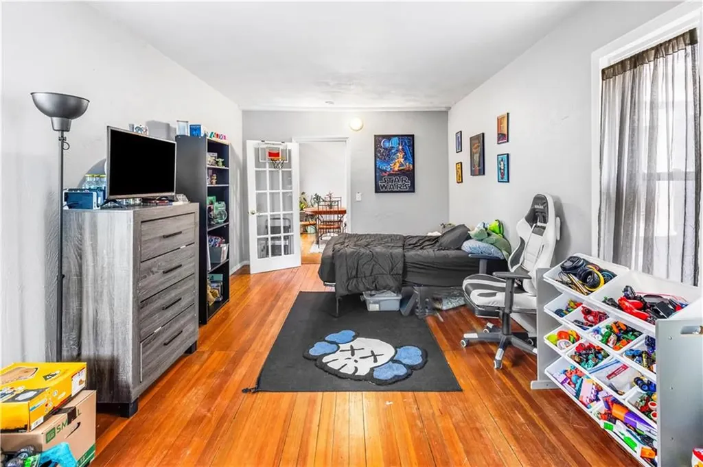 18 Berkley Street Providence RI 02908