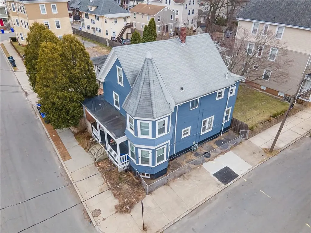 18 Berkley Street Providence RI 02908