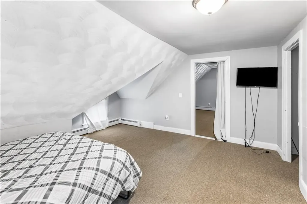 18 Berkley Street Providence RI 02908