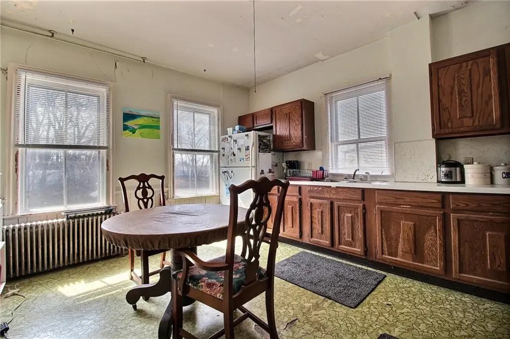 7 Dixon Street Westerly RI 02891