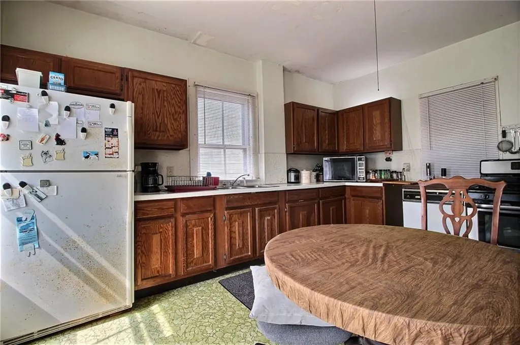 7 Dixon Street Westerly RI 02891