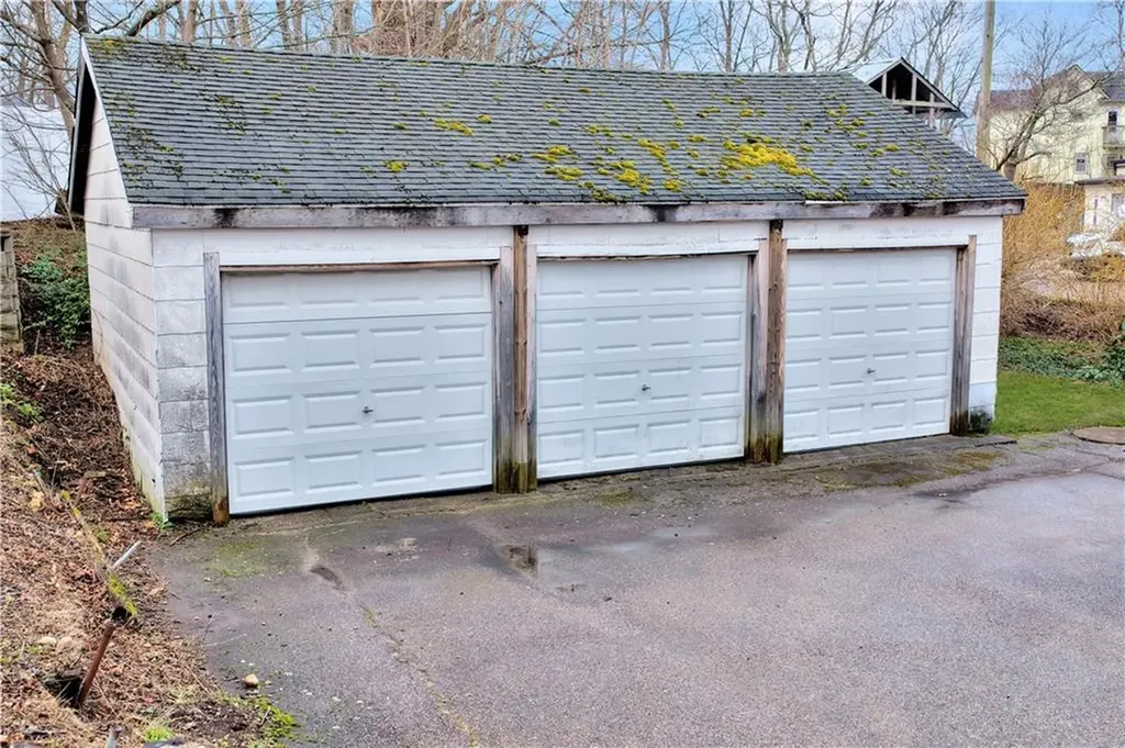 7 Dixon Street Westerly RI 02891
