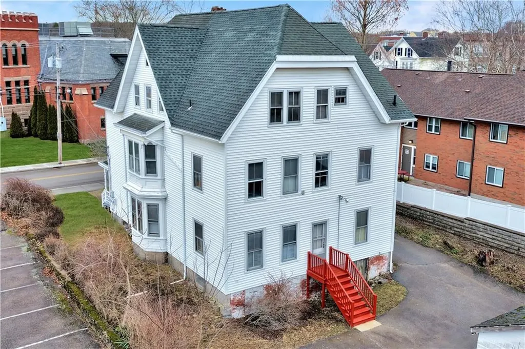 7 Dixon Street Westerly RI 02891