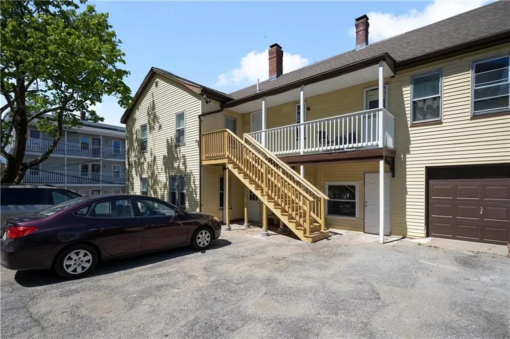 92 Spring Street Lincoln RI 02838