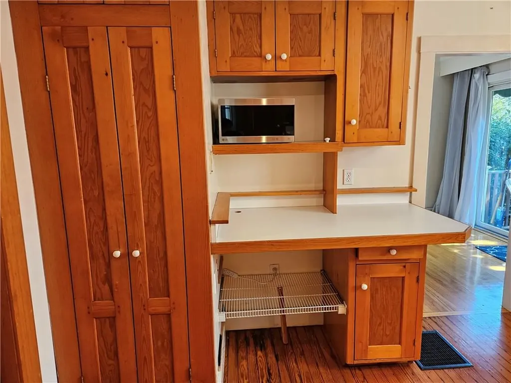 10 Cherry Street Newport RI 02840