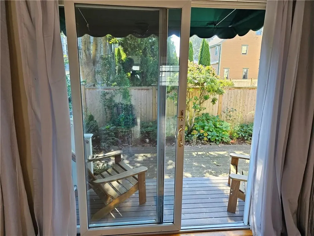 10 Cherry Street Newport RI 02840