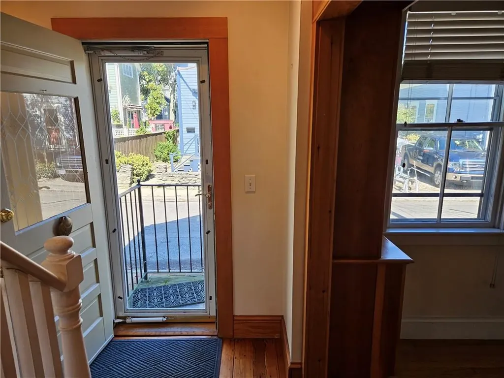 10 Cherry Street Newport RI 02840
