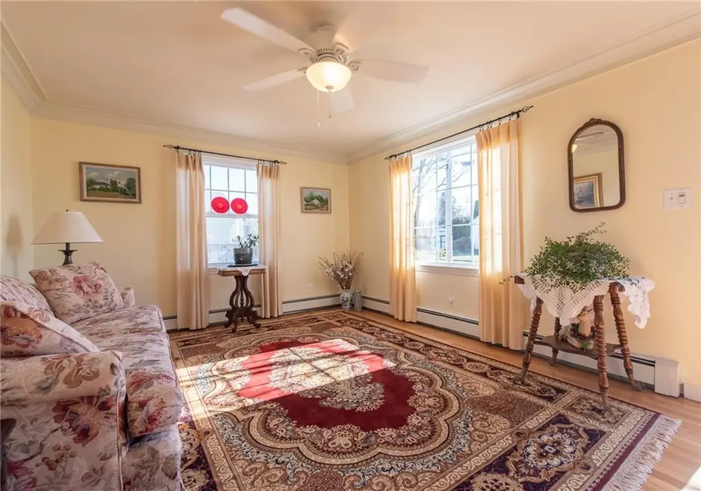 153 Grove Street Lincoln RI 02865