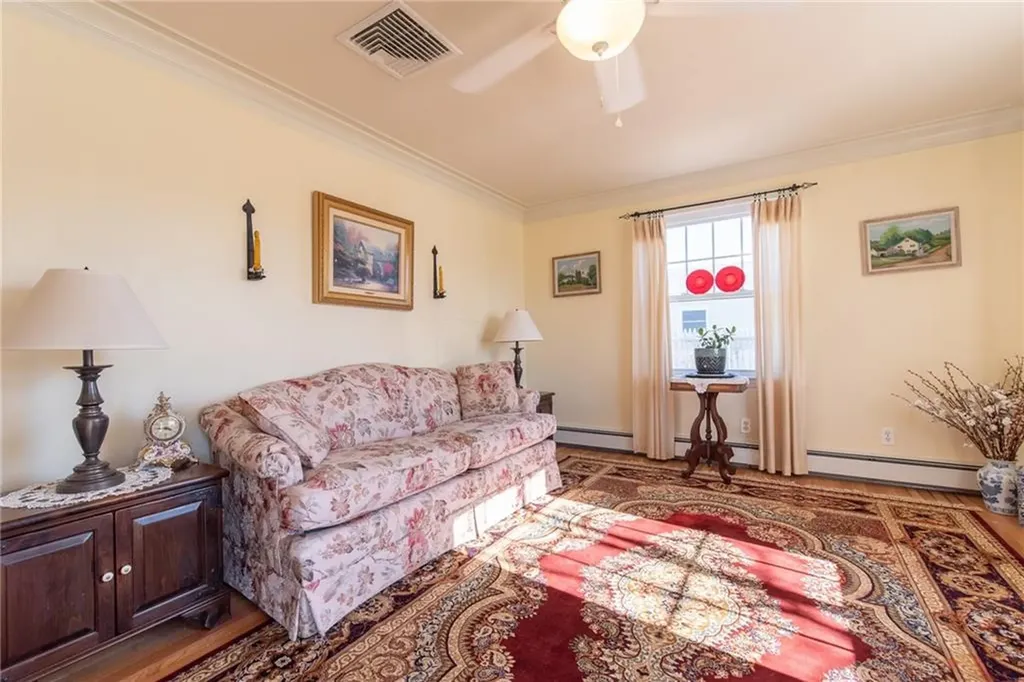 153 Grove Street Lincoln RI 02865