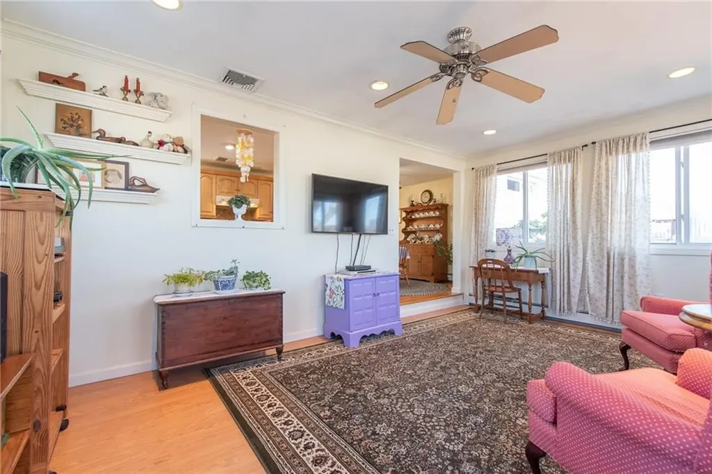 153 Grove Street Lincoln RI 02865