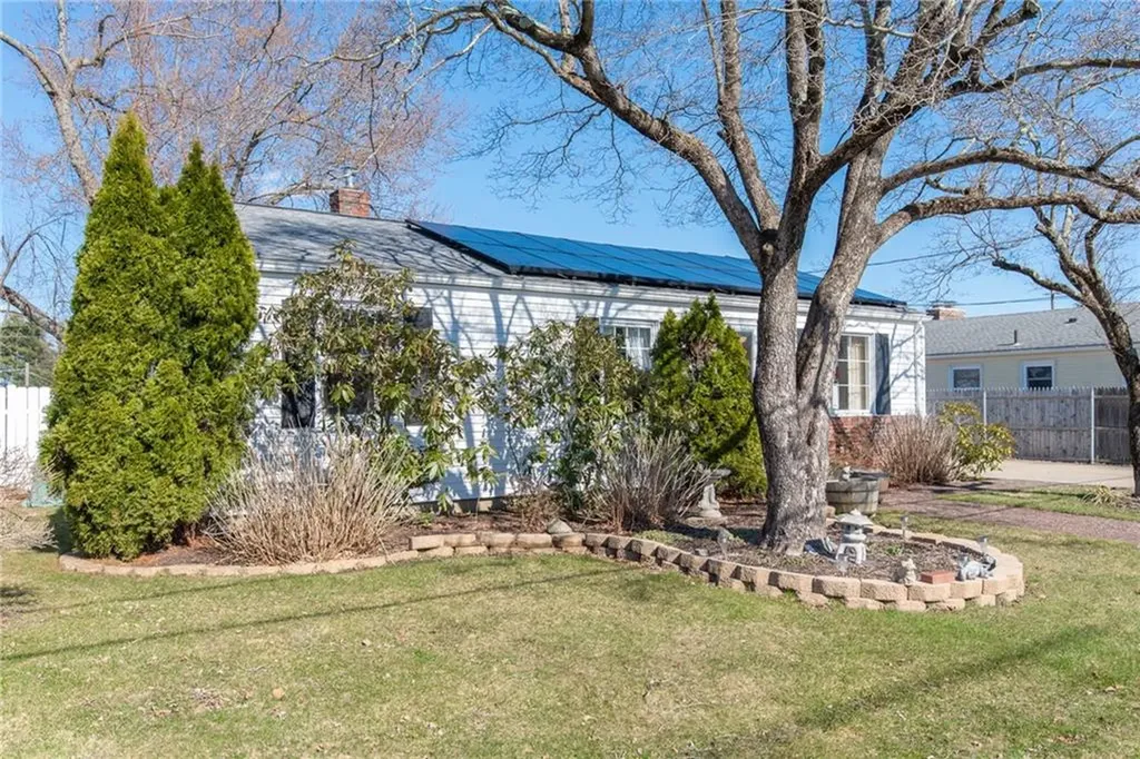 153 Grove Street Lincoln RI 02865