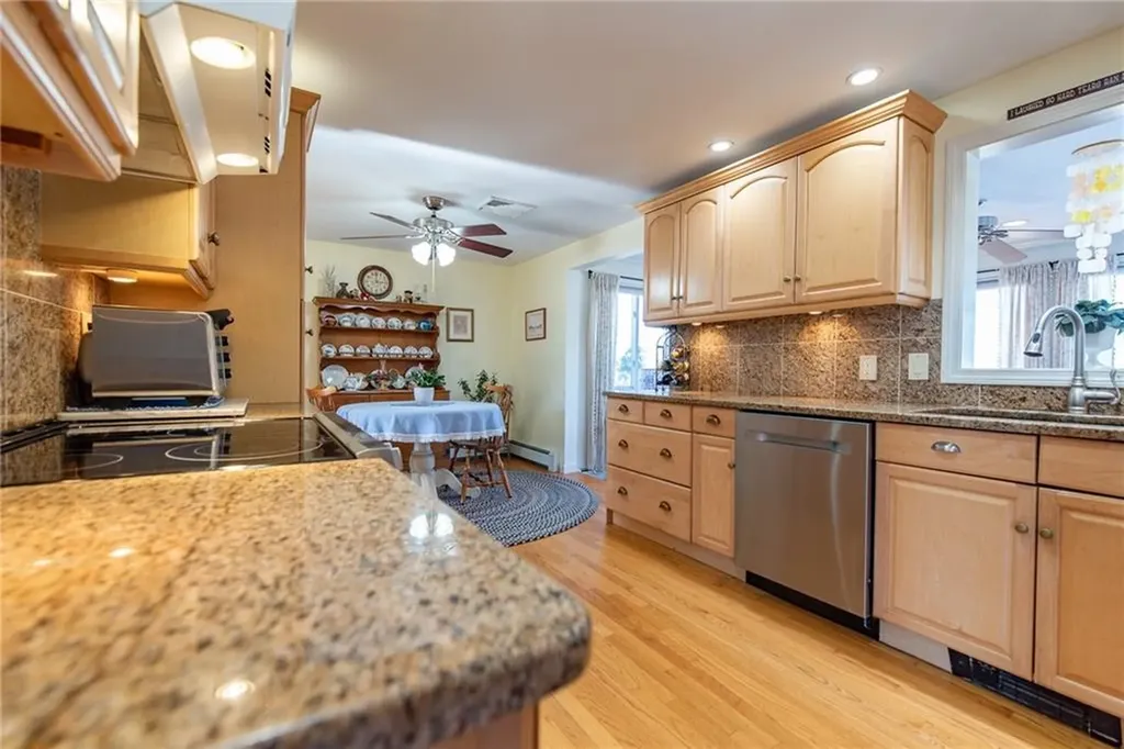 153 Grove Street Lincoln RI 02865