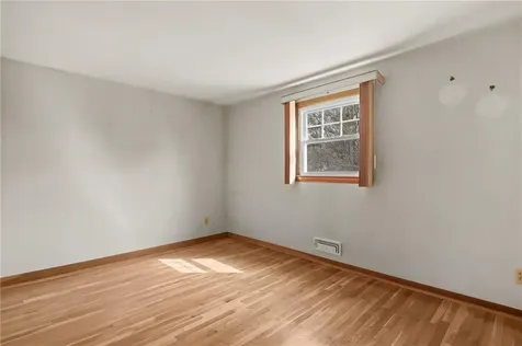 4 Meadowcrest Drive Cumberland RI 02864