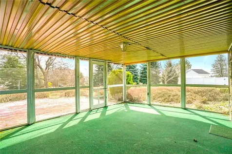 4 Meadowcrest Drive Cumberland RI 02864