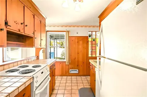 4 Meadowcrest Drive Cumberland RI 02864