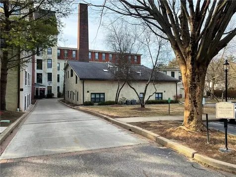 15 Higgins Street Smithfield RI 02917