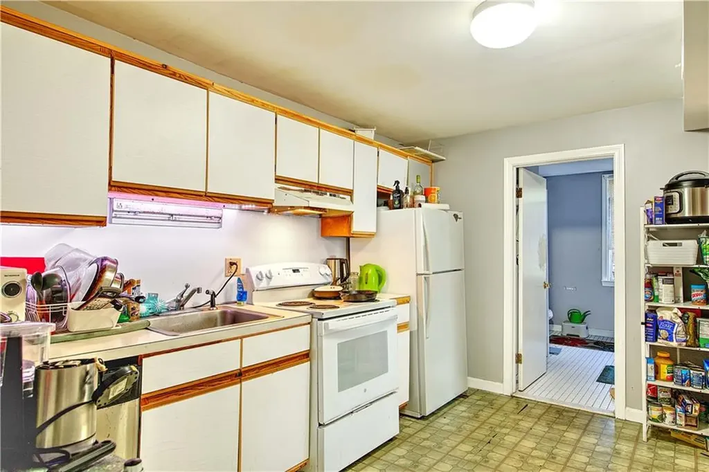 84 Transit Street Providence RI 02906