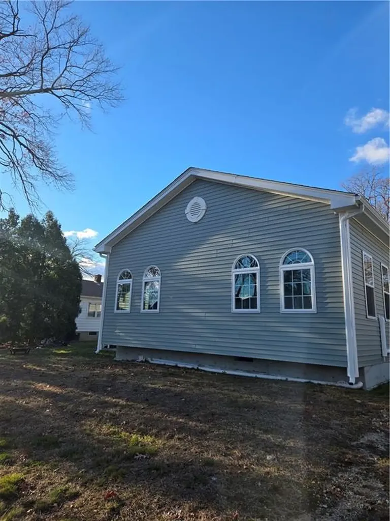 29 Dakota Street Providence RI 02904