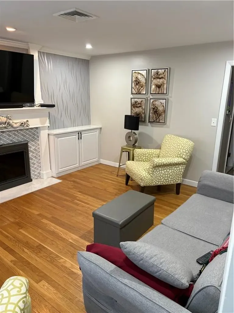 29 Dakota Street Providence RI 02904