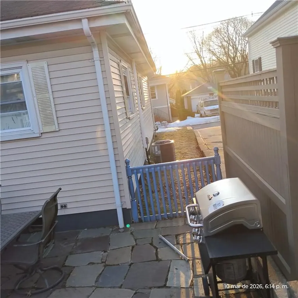 197 Enfield Avenue Providence RI 02908