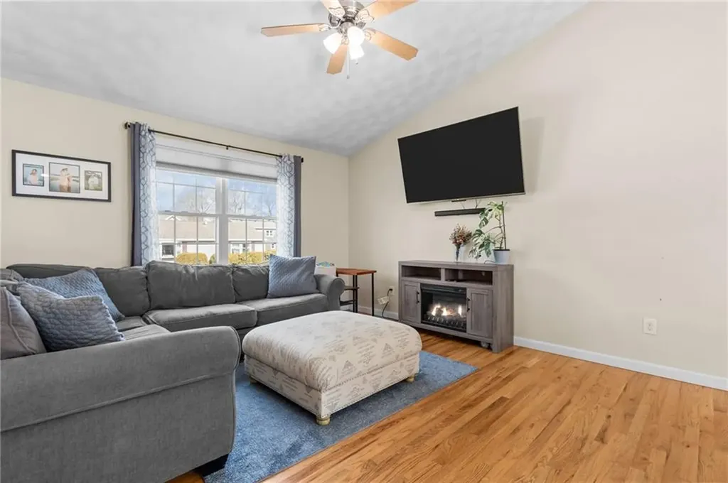 86 Bethel Street Warwick RI 02889