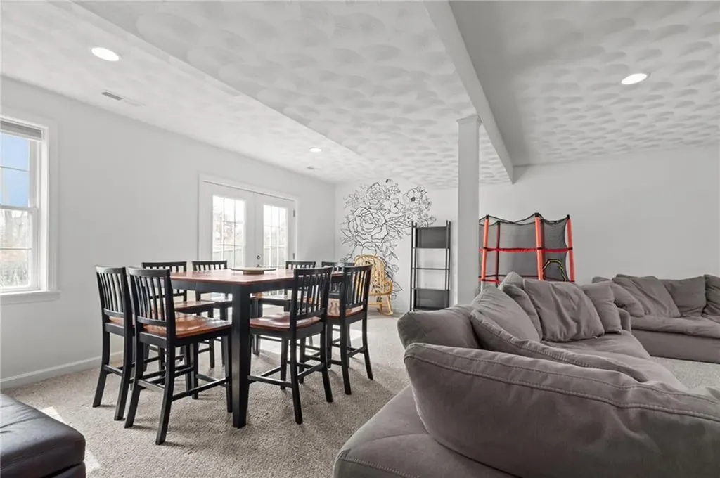 86 Bethel Street Warwick RI 02889