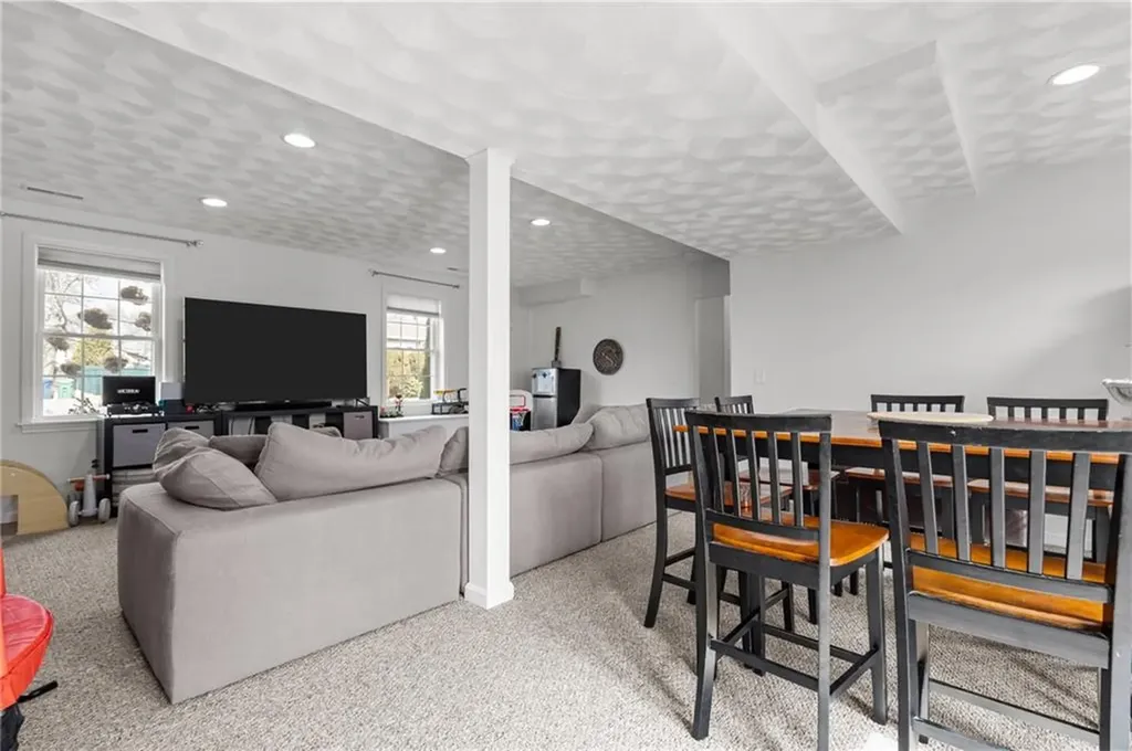86 Bethel Street Warwick RI 02889