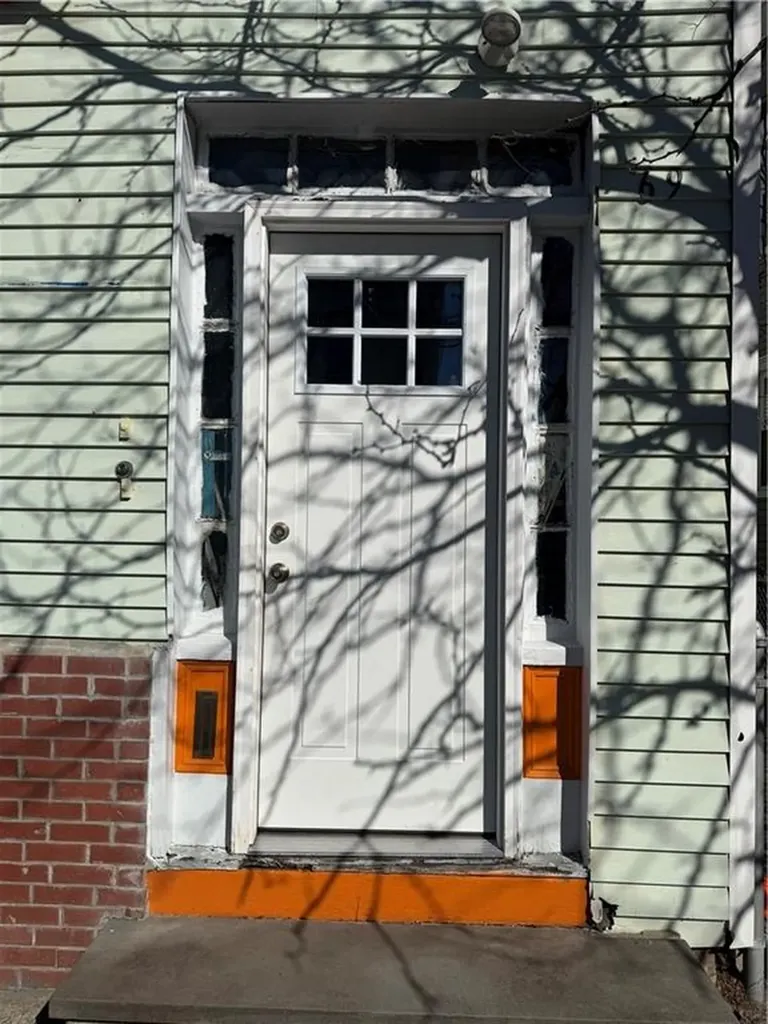 69 Hope Street Providence RI 02906