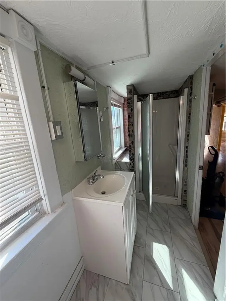 69 Hope Street Providence RI 02906