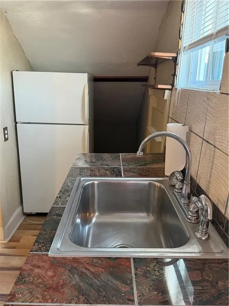 69 Hope Street Providence RI 02906