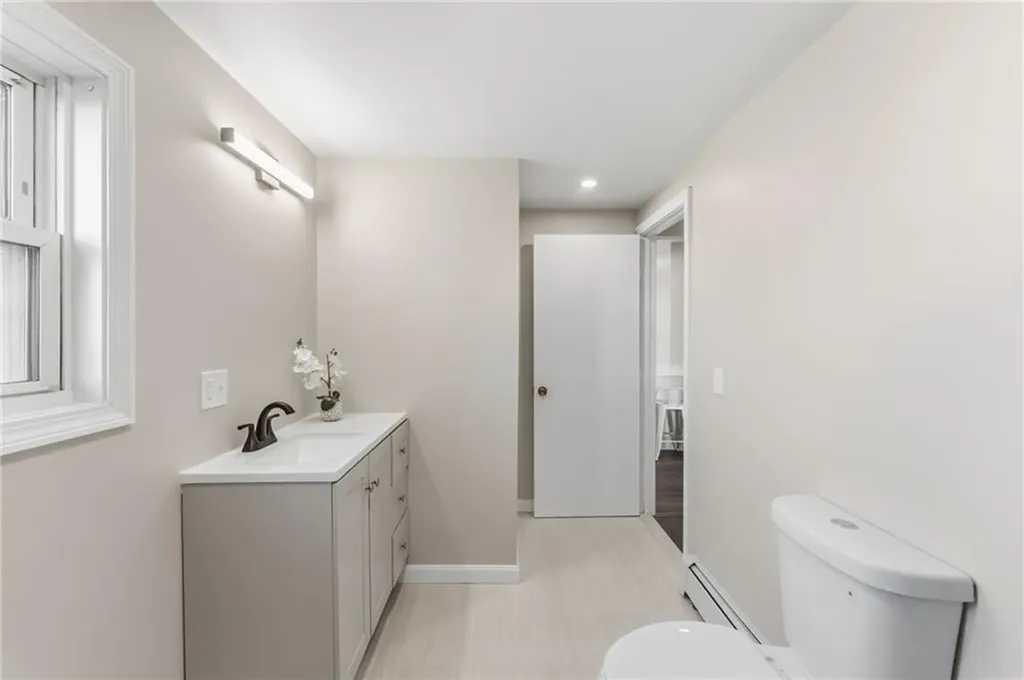 10 Woburn Street Cranston RI 02910