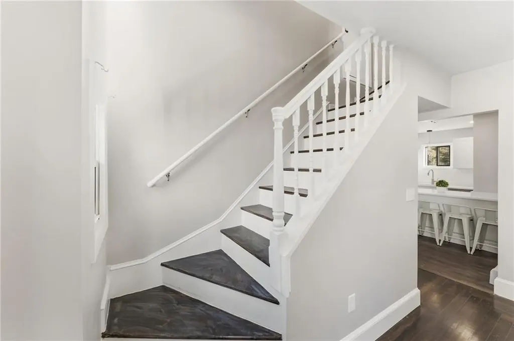 10 Woburn Street Cranston RI 02910