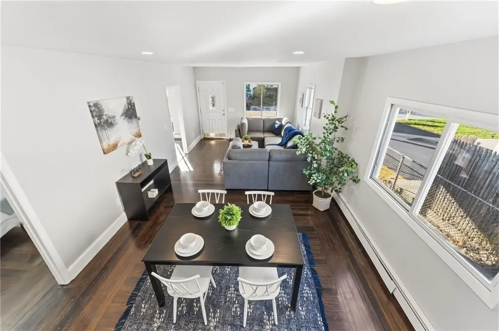 10 Woburn Street Cranston RI 02910