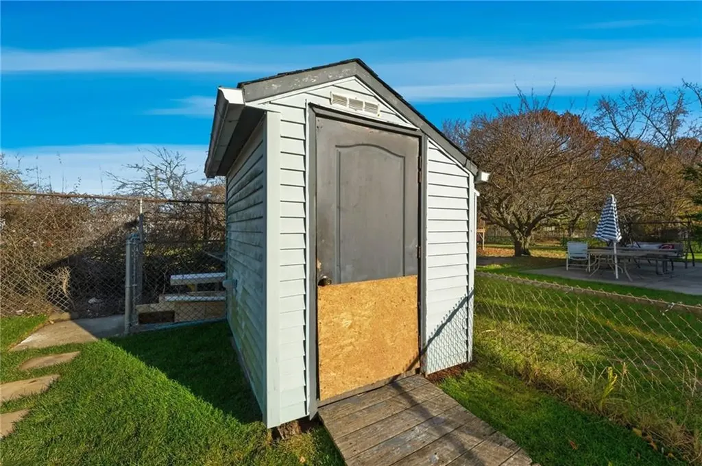 10 Woburn Street Cranston RI 02910