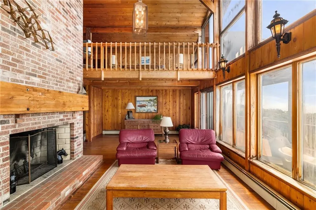 1035 Mohegan Trail Block Island RI 02807
