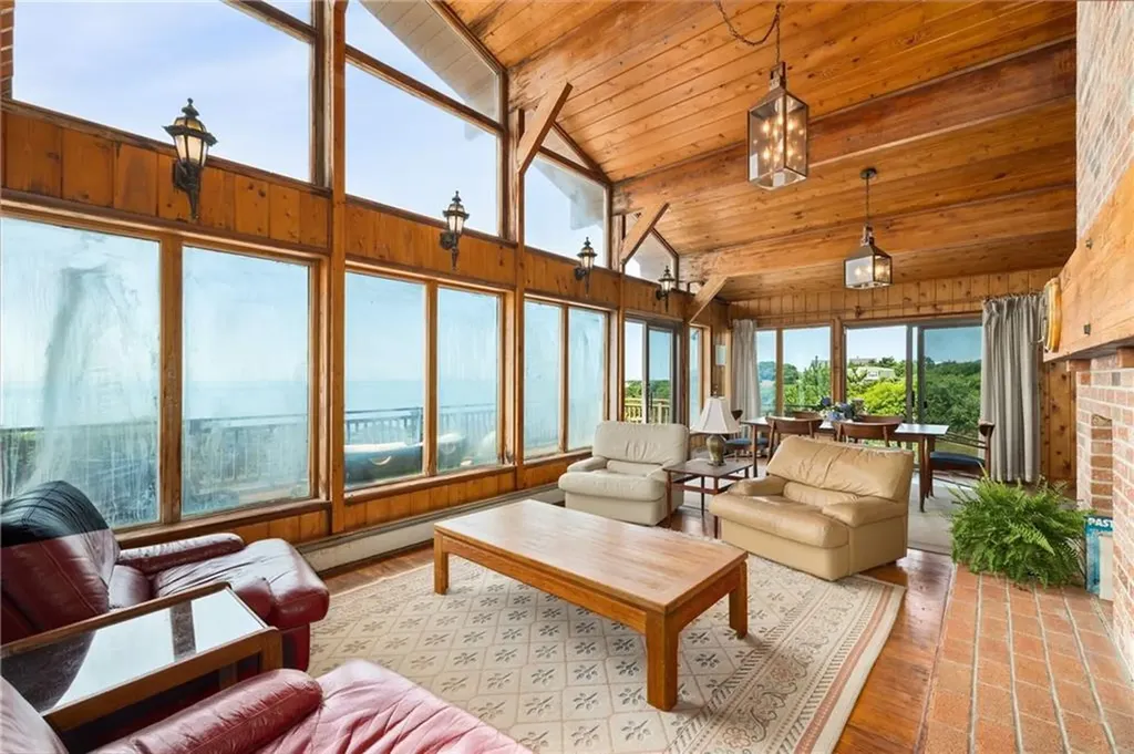 1035 Mohegan Trail Block Island RI 02807