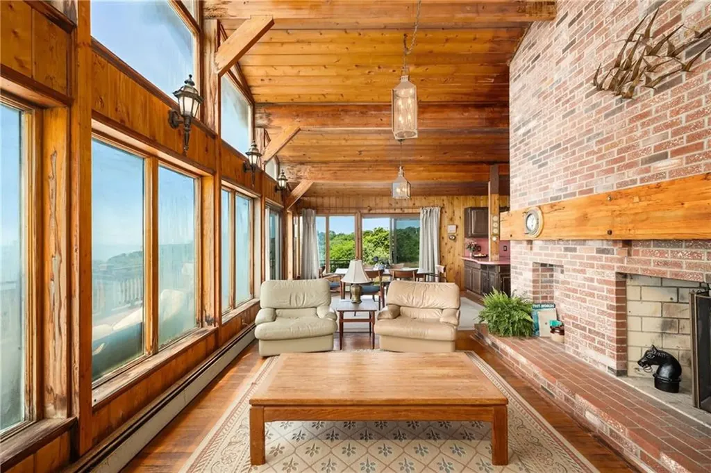 1035 Mohegan Trail Block Island RI 02807