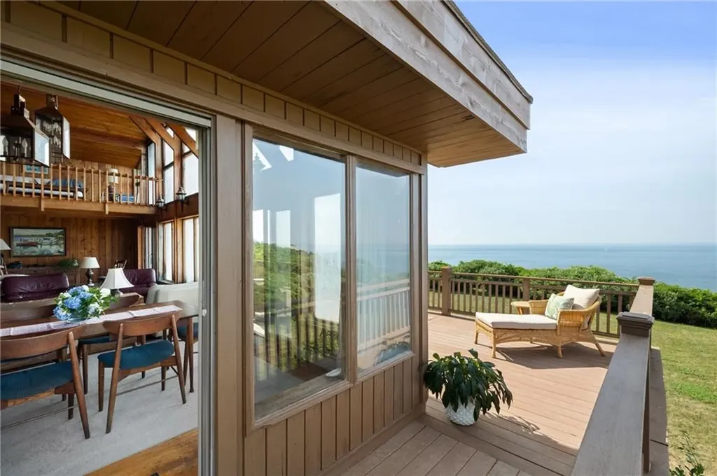 1035 Mohegan Trail Block Island RI 02807