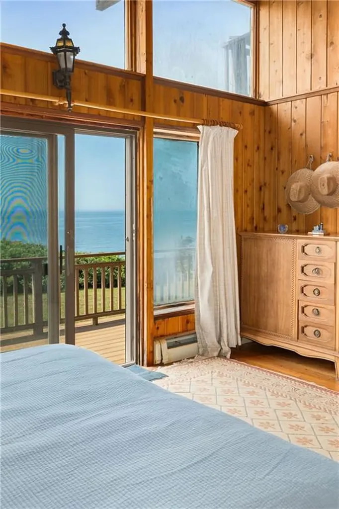 1035 Mohegan Trail Block Island RI 02807
