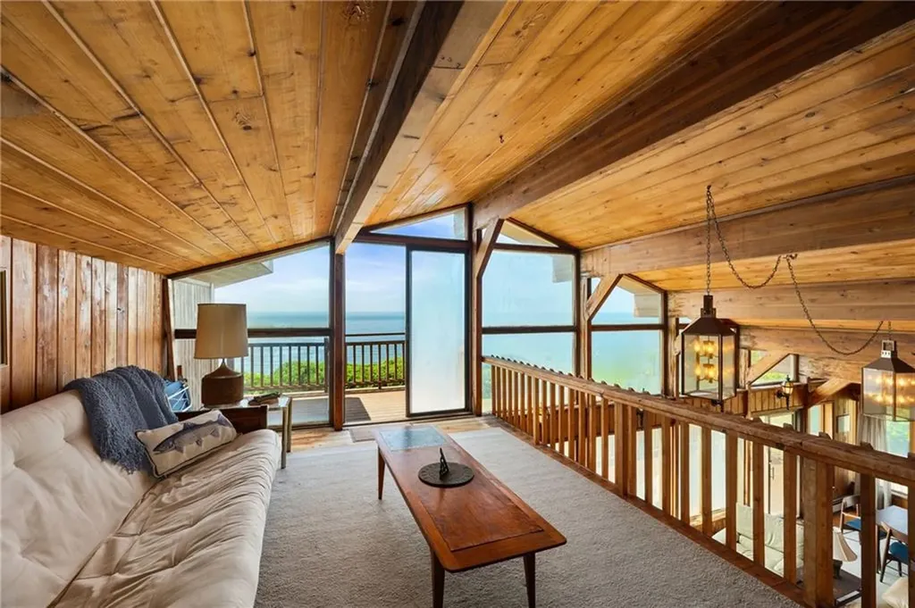 1035 Mohegan Trail Block Island RI 02807