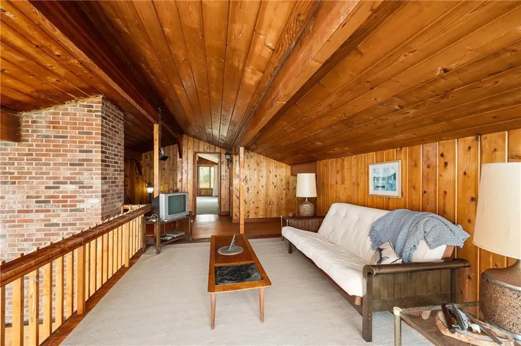 1035 Mohegan Trail Block Island RI 02807