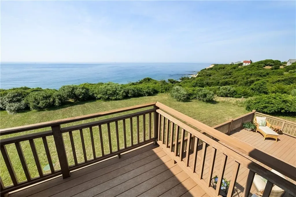 1035 Mohegan Trail Block Island RI 02807