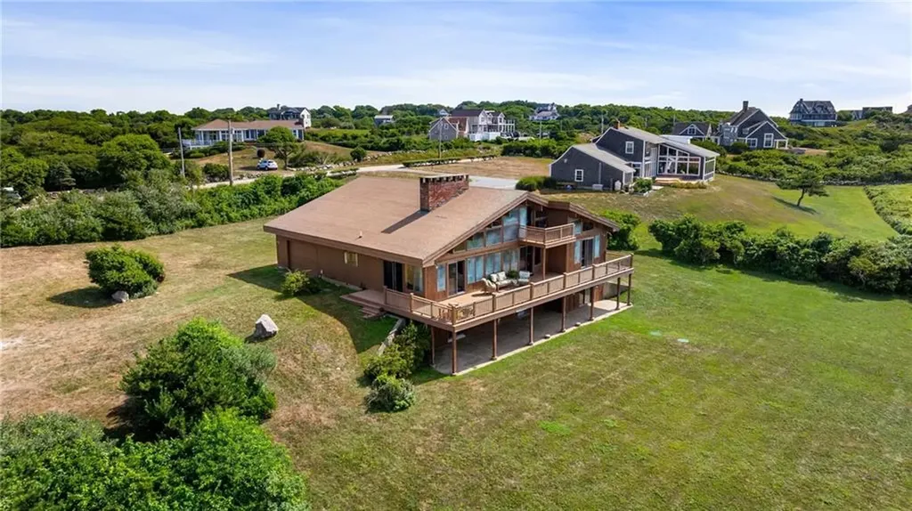 1035 Mohegan Trail Block Island RI 02807