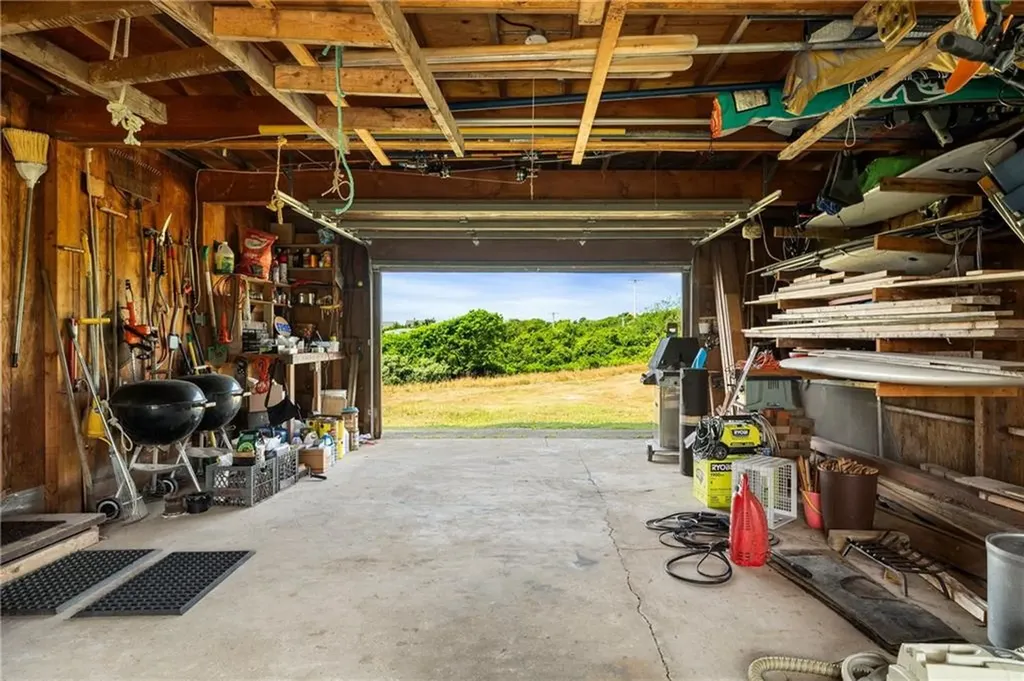 1035 Mohegan Trail Block Island RI 02807