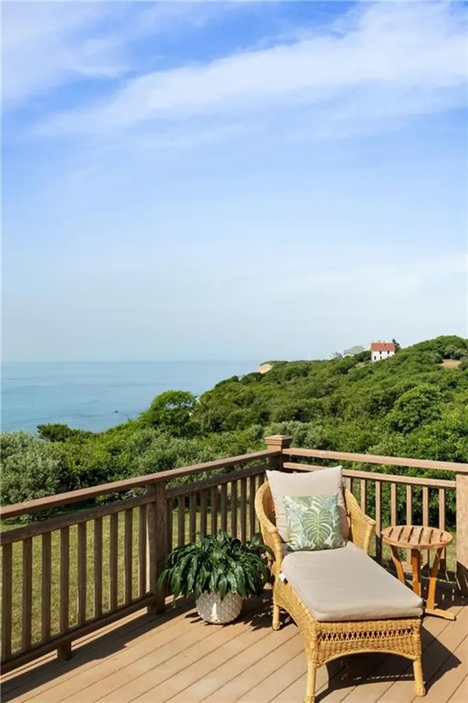 1035 Mohegan Trail Block Island RI 02807