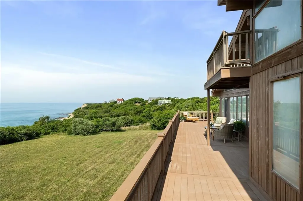 1035 Mohegan Trail Block Island RI 02807