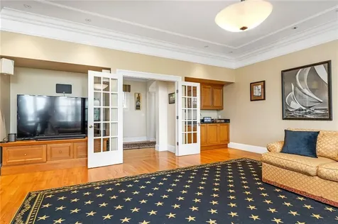 15 Courageous Circle Bristol RI 02809